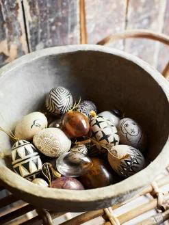 Jarrones|Decoración>Madam Stoltz Adornos de Pascua para colgar artesanales de papel maché Ostereier, 2 uds.