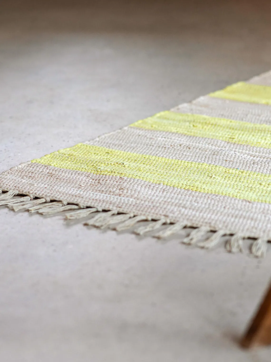 Rectangular|Alfombras Rectangulares>Bongusta Alfombra artesanal con flecos Chindi Amarillo claro, beige claro