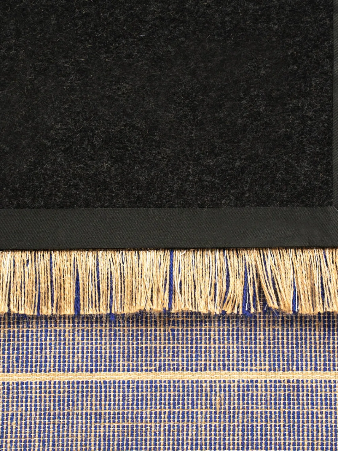 Alfombras De Pasillo|Alfombras De Pasillo>Louis de Poortere Alfombra corredor de pelo corto con flecos de diseño Folkform Monochrome Tonos azules, beige claro