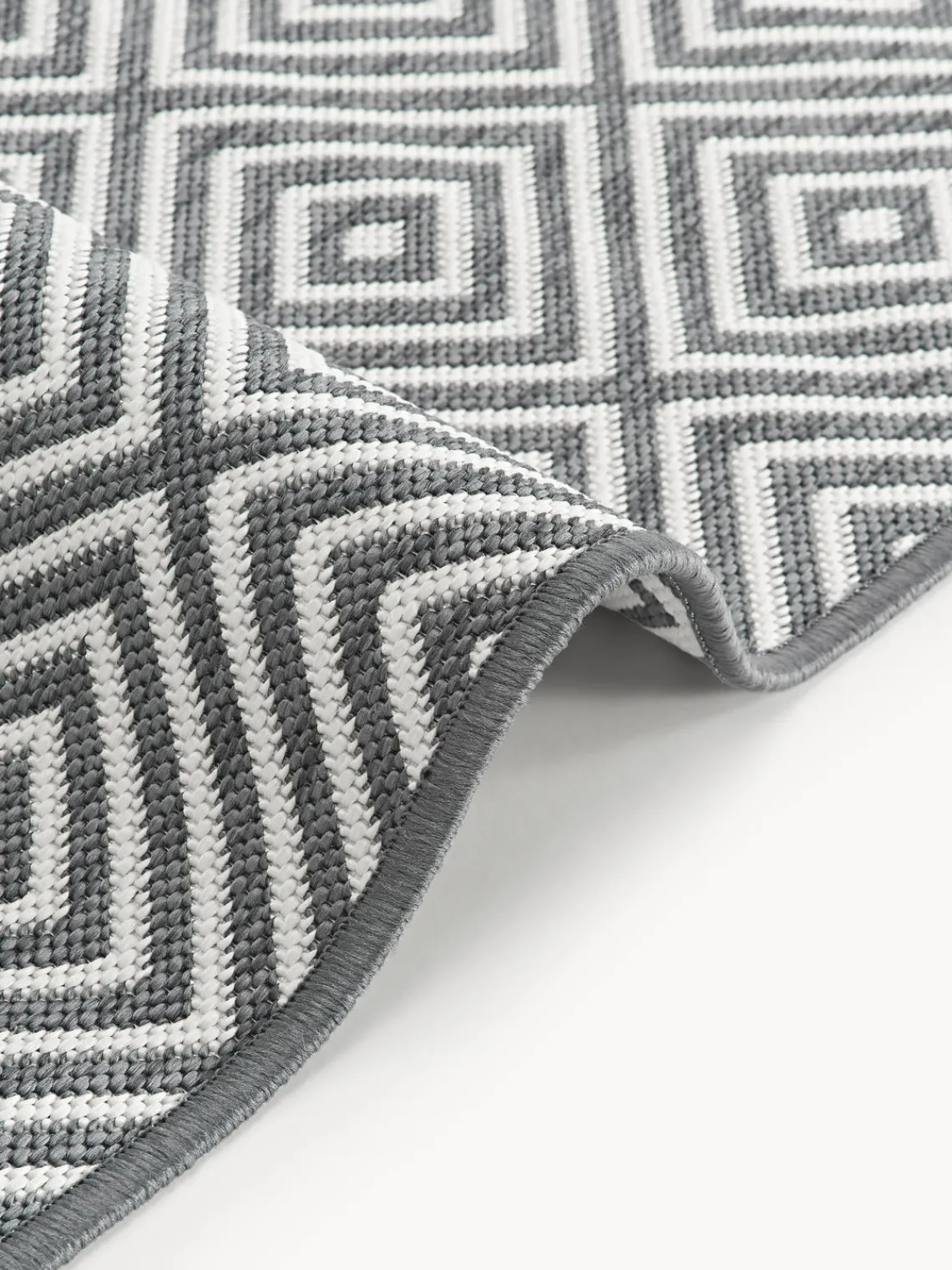 Alfombras De Exterior|Alfombras De Exterior>Westwing Collection Alfombra corredor exterior reversible en rombos Reddy Gris oscuro, blanco Off White