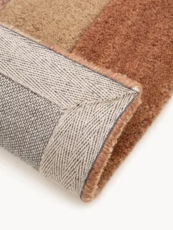 Decoración Infantil|Alfombras Infantiles></noscript>benuta Alfombra infantil artesanal de lana con flecos Rainbow