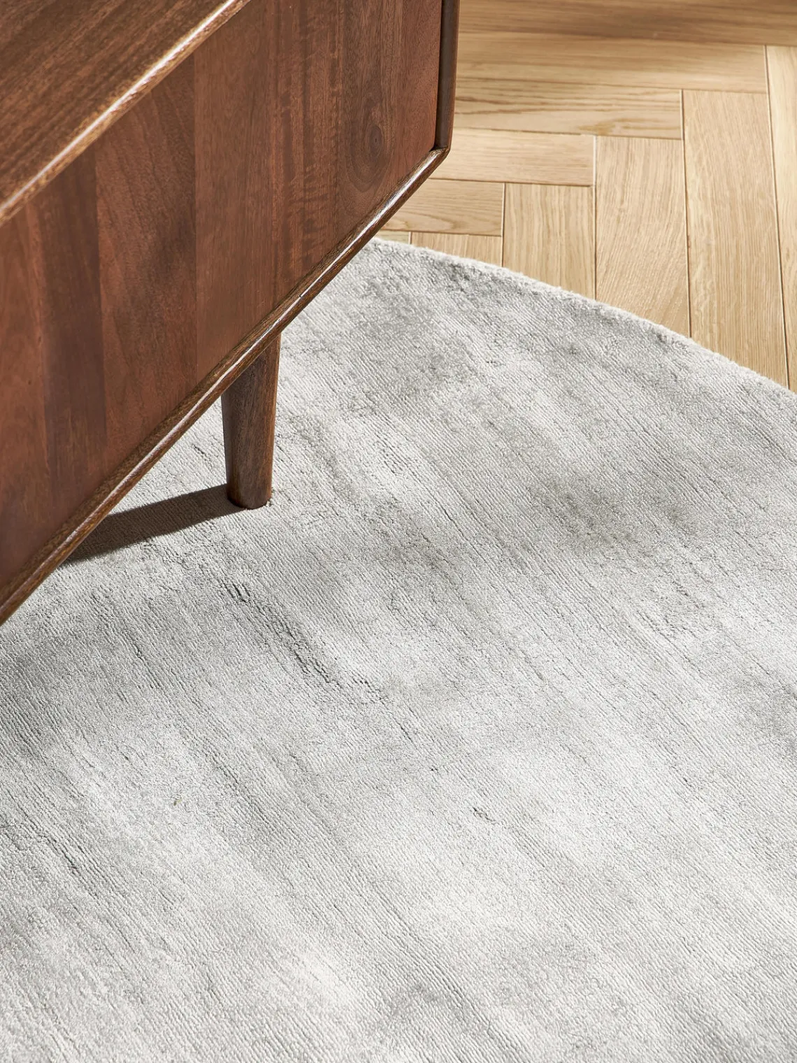 Redonda|Alfombras Rectangulares>Westwing Collection Alfombra redonda artesanal de viscosa Jane Gris claro