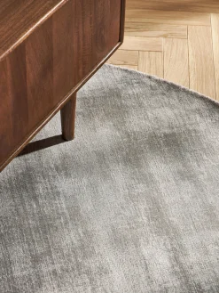 Redonda|Alfombras Rectangulares></noscript>Westwing Collection Alfombra redonda artesanal de viscosa Jane Gris