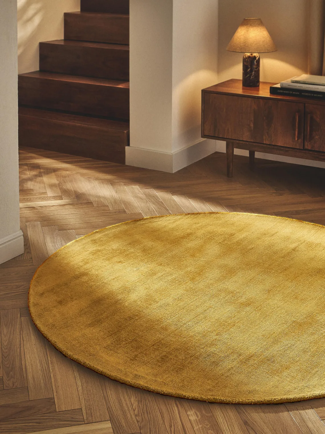 Redonda|Alfombras Rectangulares>Westwing Collection Alfombra redonda artesanal de viscosa Jane Amarillo sol