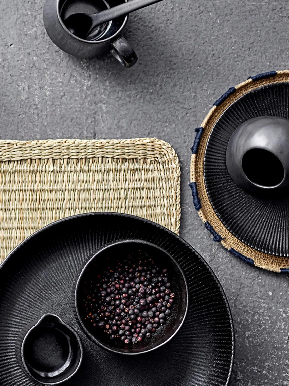 Outlet Bajoplato Neri Platos Llanos|Vajillas Completas