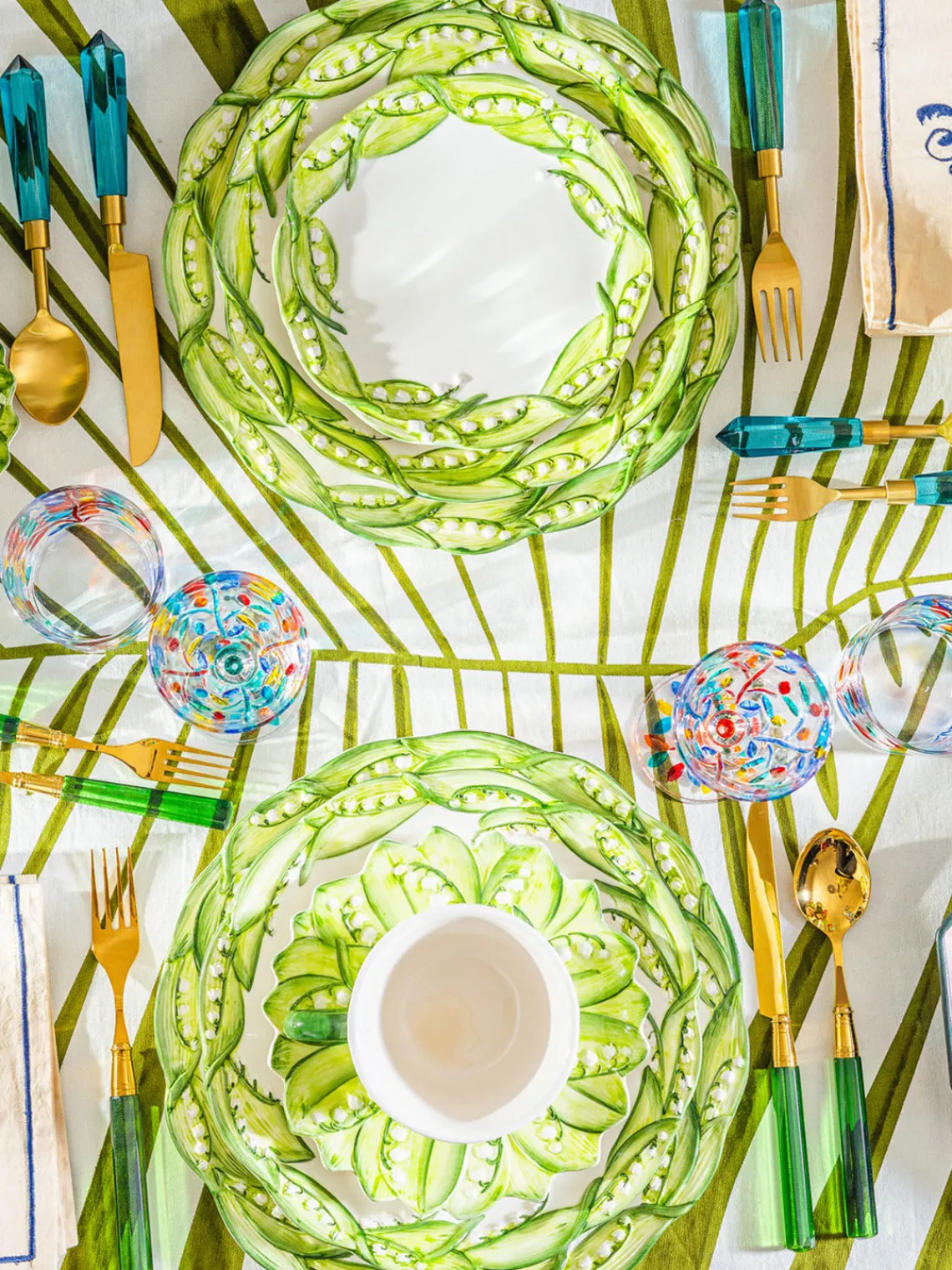 Vajillas Completas|Menaje De Mesa>Les Ottomans Bajoplato pintado a mano Lily of the Valley