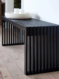 Bancos|Bancos></noscript>Cinas Banco de madera de caoba Rib Madera de caoba lacada en negro