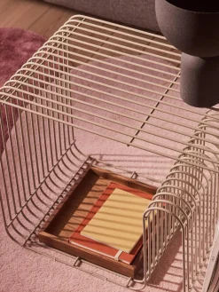 Bancos|Bancos></noscript>AYTM Banco de metal Curva Greige mate