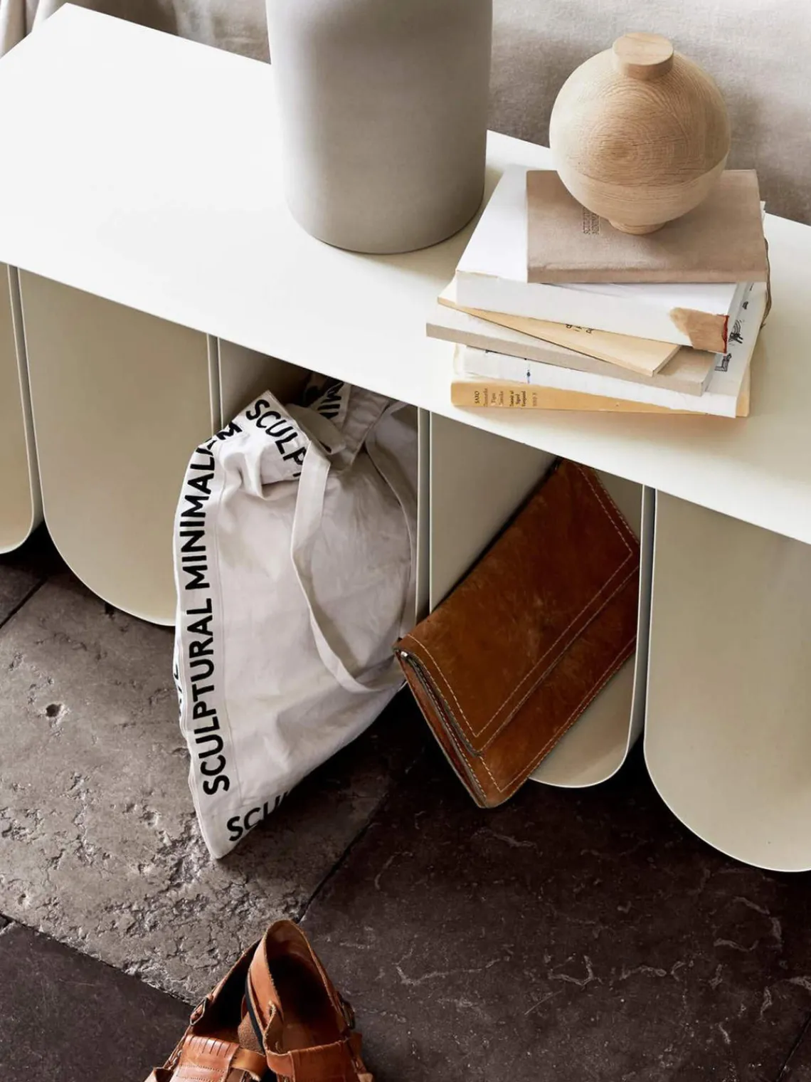 Bancos|Bancos>Kristina Dam Banco de metal Curved Beige claro