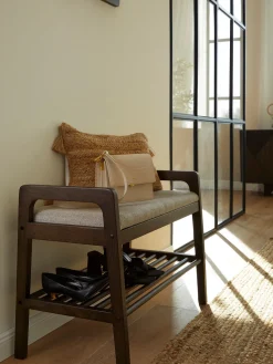 Sale Banco tapizado con estante de madera de roble Inverness Bancos|Bancos