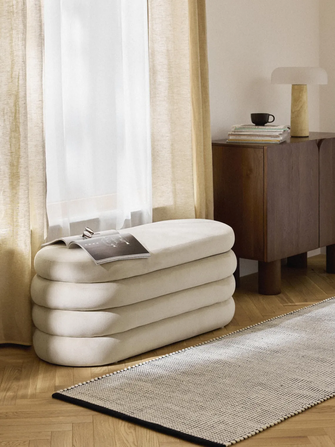 Banco tapizado en terciopelo con espacio de almacenaje Alto Bancos|Bancos