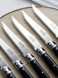 Cuchillos De Cocina Y Bloques|Cuchillos De Cocina>Laguiole Bloque de 6 cuchillos Debutant Cuchillo: plateado pulido espejoMango: negroBloque: madera clara