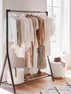 Sale Burro de metal Brent Percheros De Pie|Percheros De Pie