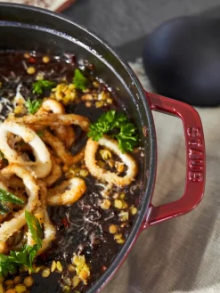 Ollas|Ollas></noscript>Staub Cacerola redonda de hierro fundido La Cocotte