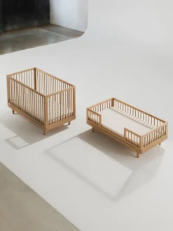 Cama infantil de madera de roble Pure, 70 x 140 cm Niños Decoración Infantil|Camas Infantiles