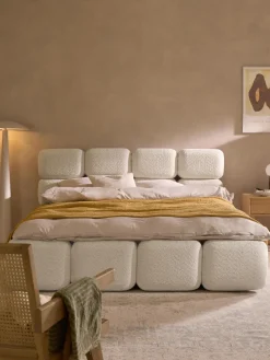 Camas Tapizadas|Camas>Westwing Collection Cama tapizada de borreguillo bouclé Tayla Borreguillo bouclé blanco Off White