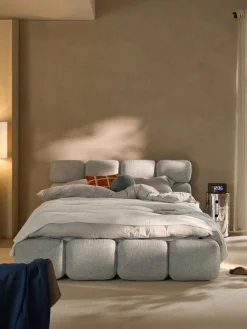 Camas Tapizadas|Camas>Westwing Collection Cama tapizada en tejido bouclé Tayla Bouclé azul claro