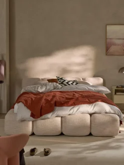 Outlet Cama tapizada en tejido bouclé Tayla Camas Tapizadas|Camas