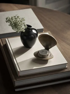 Candelabros|Jarrones>Ferm Living Candelabro de latón Clam