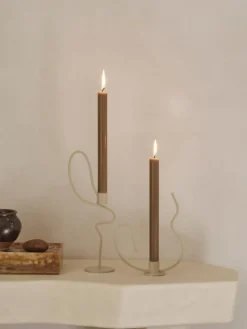 Candelabros|Jarrones>Ferm Living Candelabro de metal Valse Beige claro