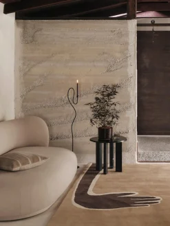 Candelabros|Jarrones></noscript>Ferm Living Candelabro de metal Valse Negro