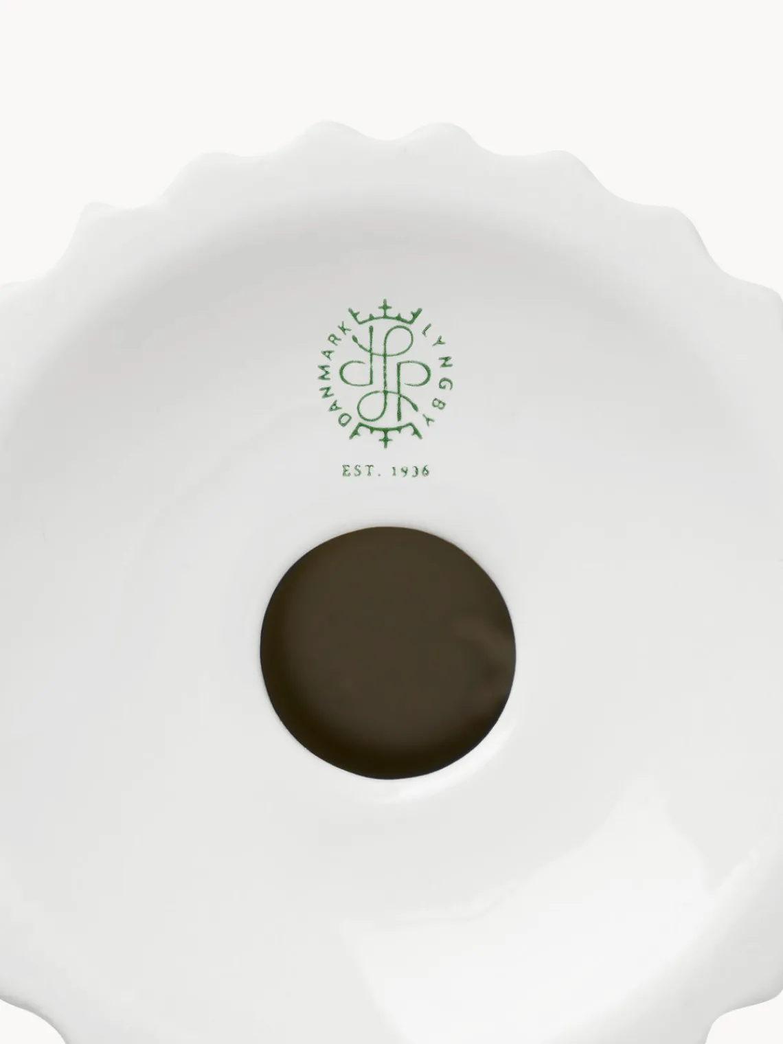 Candelabro de porcelana con relieves Tura Candelabros|Jarrones