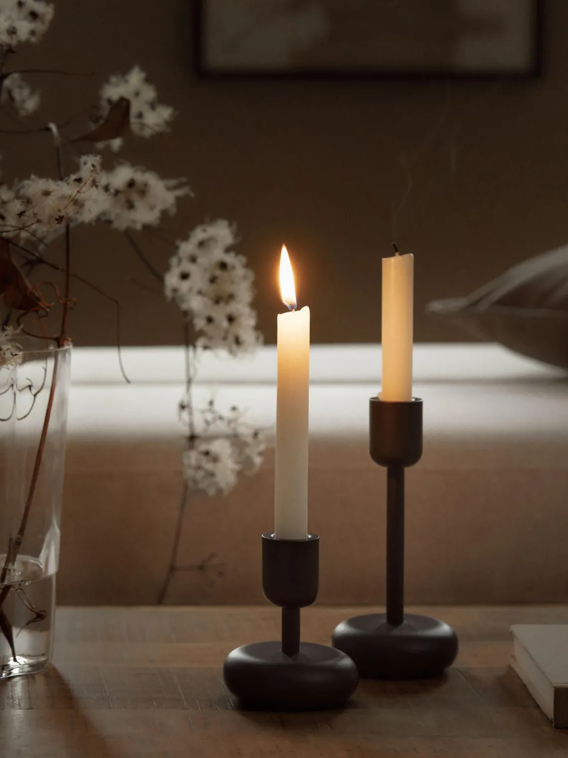 Candelabros|Jarrones>iittala Candelabro Nappula, 18 cm Gris oscuro