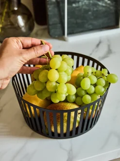 Cestas Para Pan|Almacenaje De Cocina>Yamazaki Cesta de almacenamiento Tower Negro