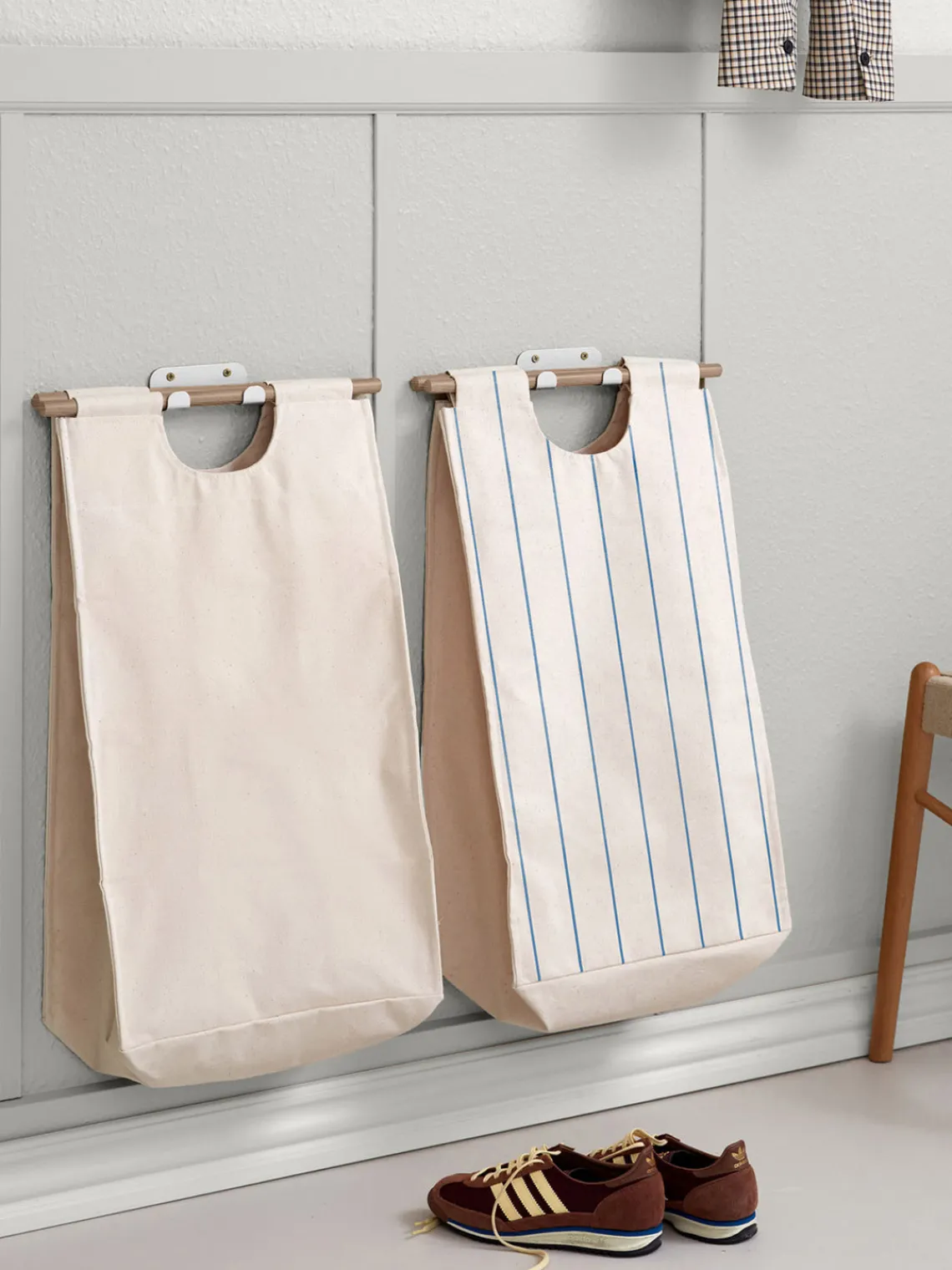 Cestos De La Ropa|Jarrones>ReCollector Cesta de lavandería de pared BagUp Beige claro, azul