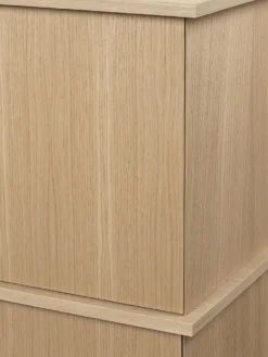 Cómodas|Cómodas><noscript><img width=