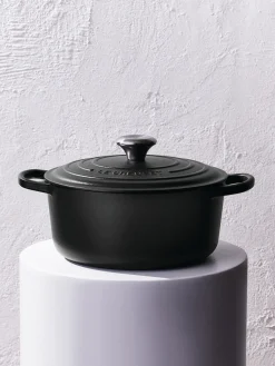 Ollas|Ollas></noscript>LE CREUSET Cocotte redonda de hierro fundido Signature Collection Negro, plateado