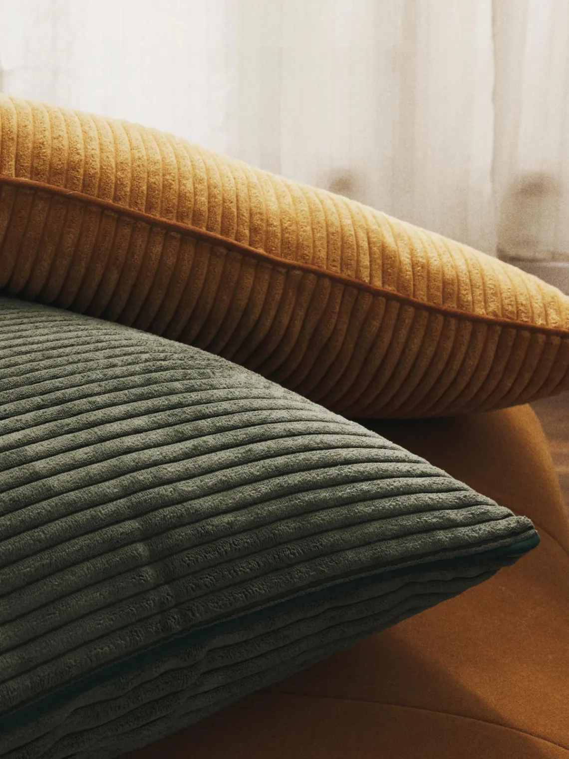 Cojines Decorativos|Mantas>Westwing Collection Cojín alargado de pana Kylen Naranja