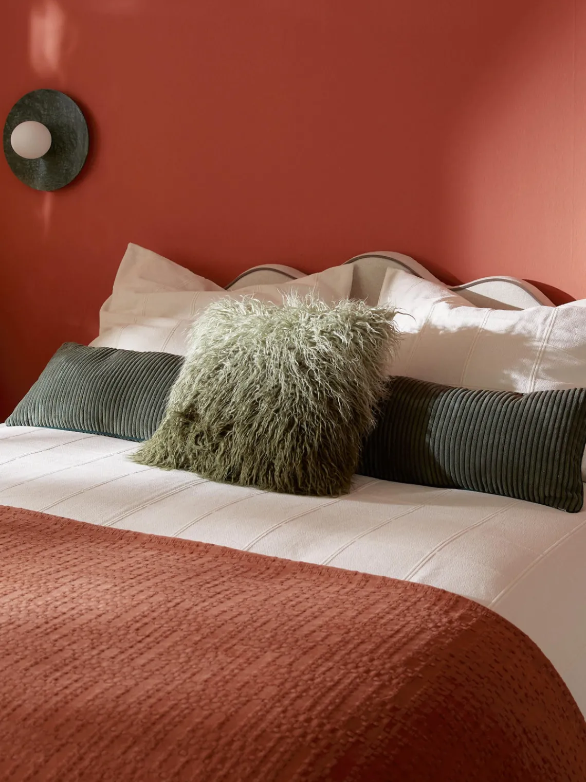 Mantas|Cojines Decorativos>Westwing Collection Cojín alargado de pana Kylen Verde oliva, verde oscuro