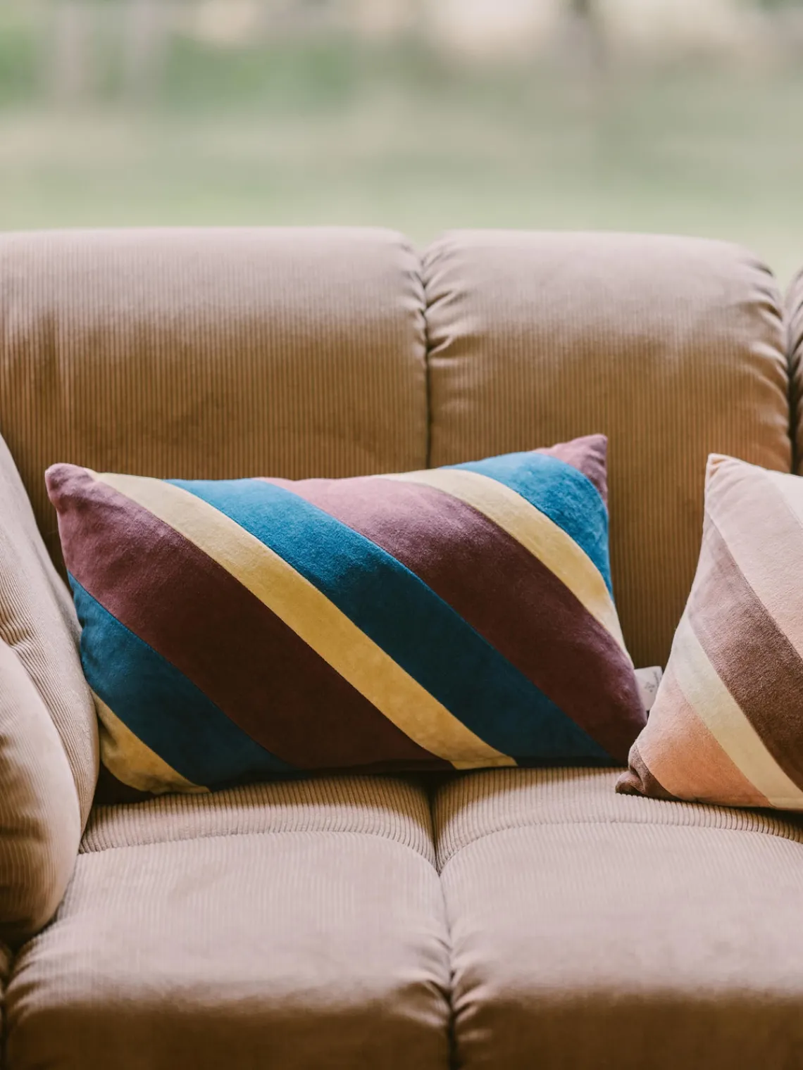 Cojines Decorativos|Mantas>HKLIVING Cojín artesanal de algodón Speakeasy Amarillo claro, morado oscuro, azul