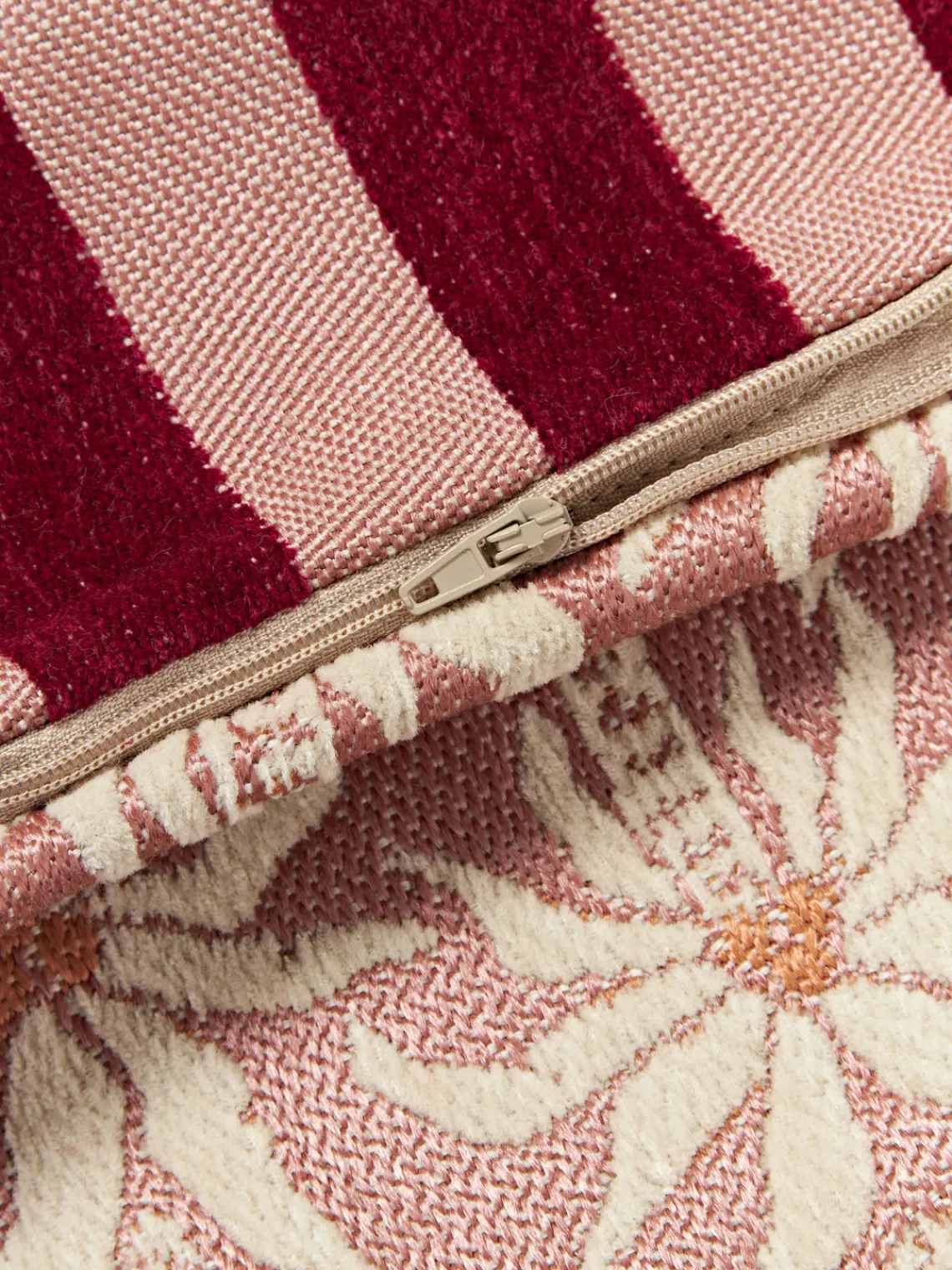 Cojines De Exterior|Cojines Decorativos>Palais Cojín de exterior reversible artesanal Laura & Jackie Blanco Off White, rosa oscuro, rojo vino