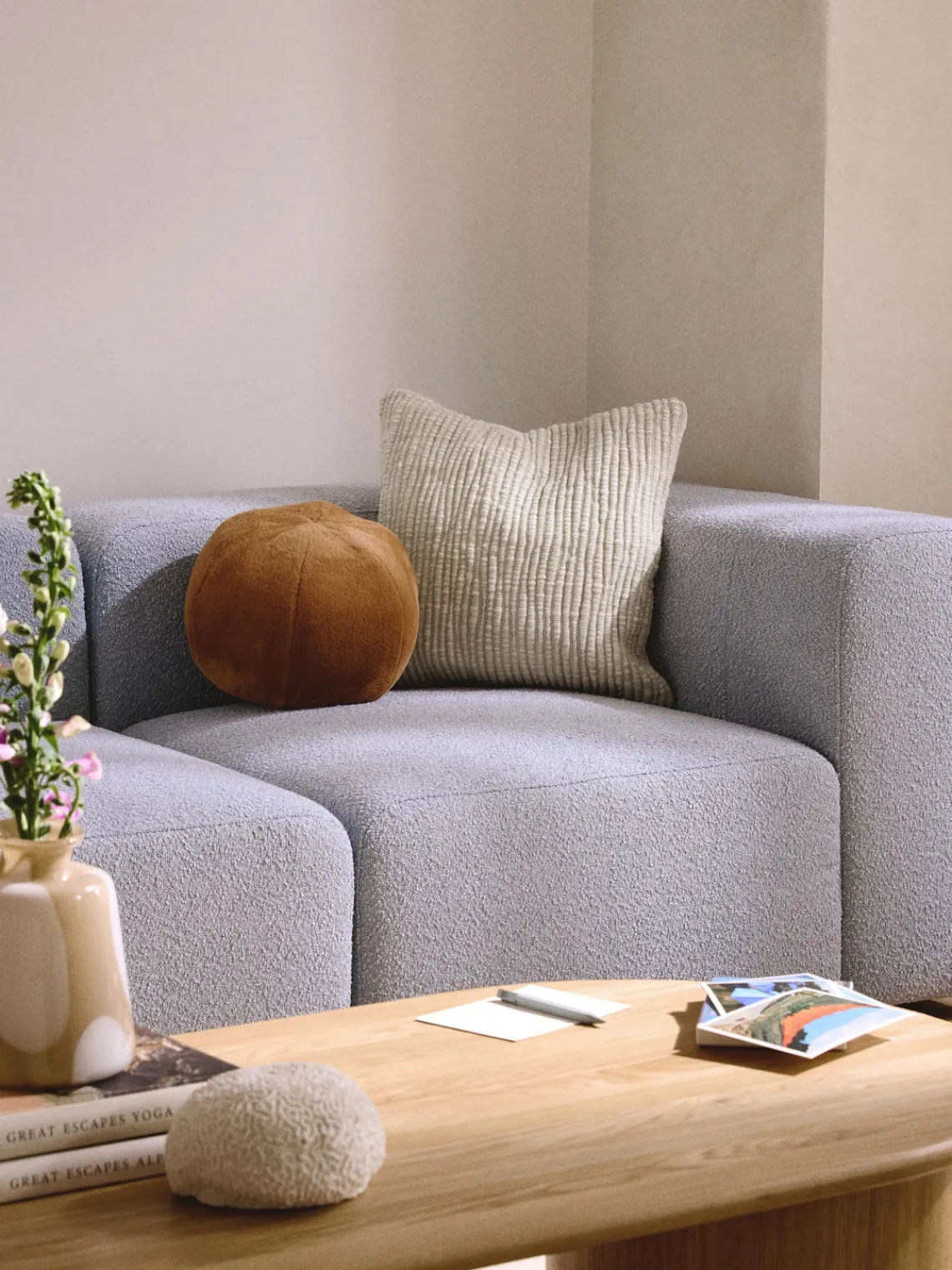 Sale Cojín decorativo redondo de piel sintética Ginny Mantas|Cojines Decorativos