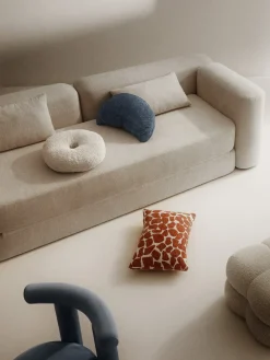 Cojines Decorativos|Mantas>Westwing Collection Cojín en forma de croissant en tejido bouclé Fraincois Gris azulado