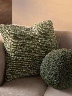 Clearance Cojín esférico de borreguillo Dotty Mantas|Cojines Decorativos