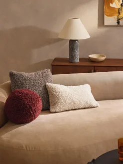 Mantas|Cojines Decorativos>Westwing Collection Cojín esférico de borreguillo Dotty Rojo vino