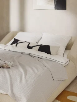 Sale Cojín grande artesanal con motivos geométricos Asta Mantas|Cojines Decorativos