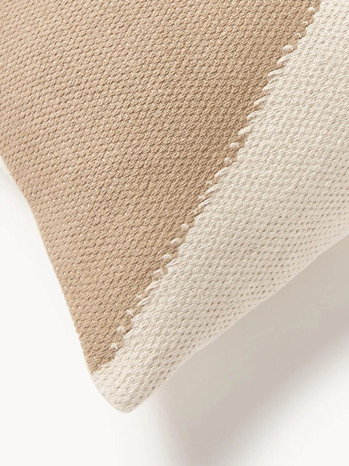 Cojines Decorativos|Mantas>Westwing Collection Cojín grande artesanal con motivos geométricos Asta Beige, beige claro