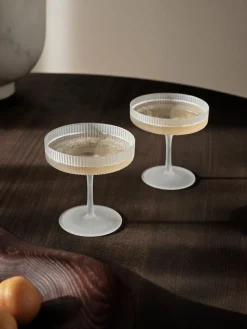 Copas De Champagne|Vajillas Completas>Ferm Living Copas de champán sopladas con relieves Ripple Semitransparente mate