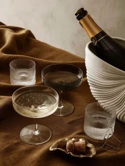 Copas De Champagne|Vajillas Completas>Ferm Living Copas de champán sopladas con relieves Ripple Gris transparente brillante