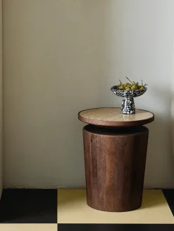 Hot Cuenco con pie Nusa - negro/blanco Cuencos Decorativos|Jarrones