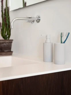 Dispensador De Jabón Y Jaboneras|Jarrones>Zone Denmark Dosificador de jabón de porcelana Solo Gris claro