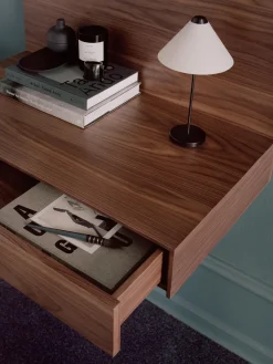 Escritorios|Escritorios></noscript>New Works Escritorio de pared Tana Madera de nogal