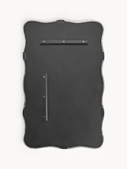 Clearance Espejo de pared con marco de metal ondulado Reggie Jarrones|Espejos De Pared