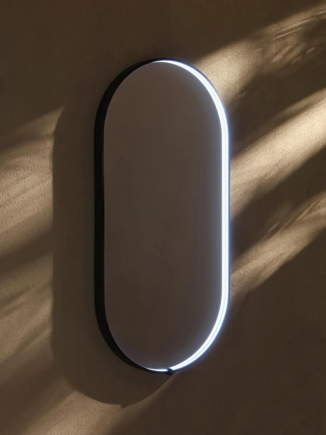 Espejos De Pared|Espejos De Pared>Vanita&Casa Espejo de pared ovalado con iluminación LED Avior Negro