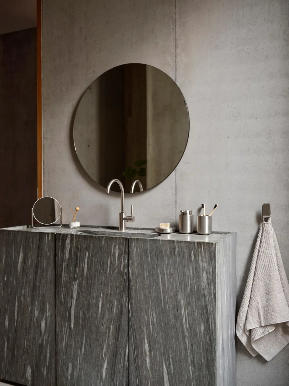 Espejos De Maquillaje|Jarrones>Zone Denmark Espejo tocador redondo de acero inoxidable Ume Plateado