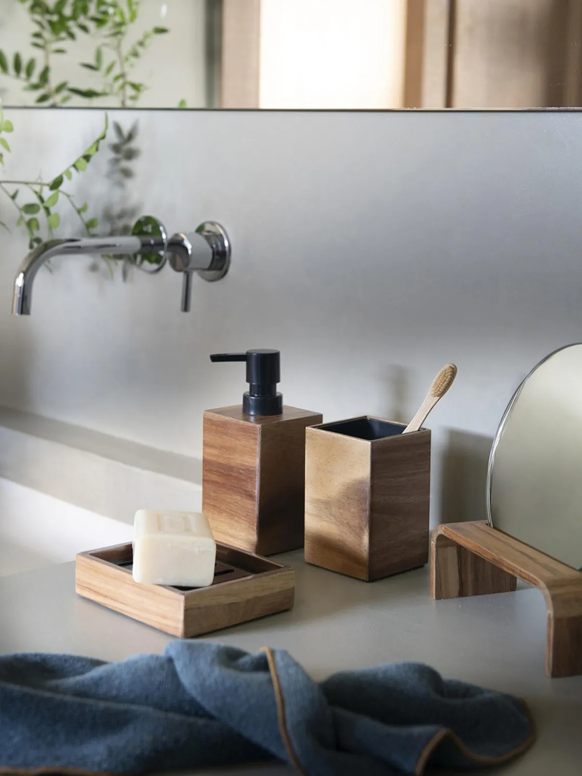 Espejos De Maquillaje|Jarrones>Andrea House Espejo tocador redondo Mane